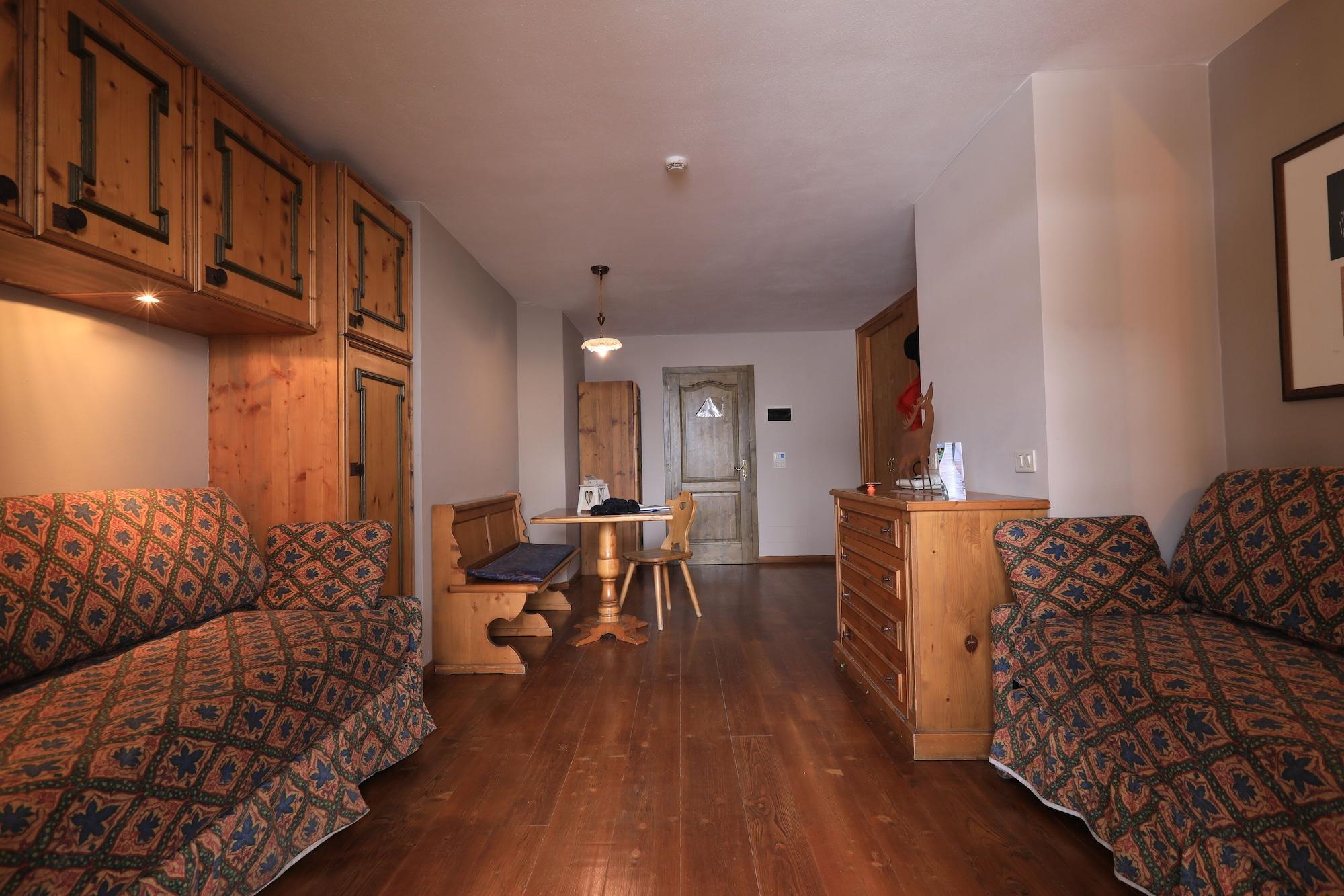 Hotel Perla Madonna Dış mekan fotoğraf