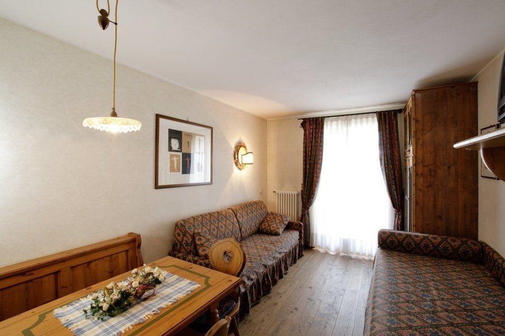 Hotel Perla Madonna Dış mekan fotoğraf