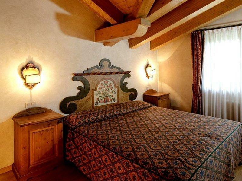 Hotel Perla Madonna Dış mekan fotoğraf