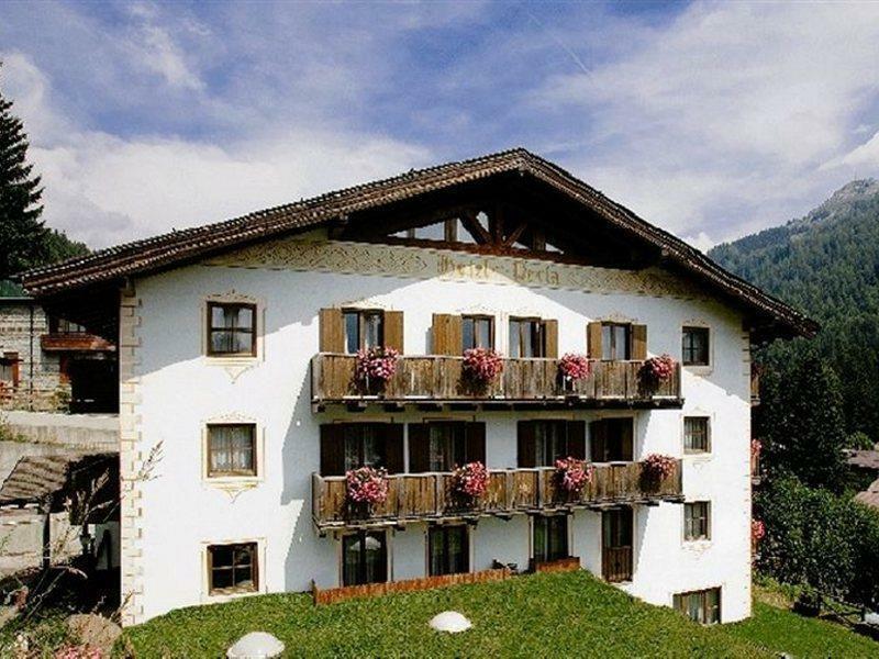 Hotel Perla Madonna Dış mekan fotoğraf